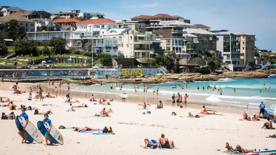 In The Heart Of Bondi, Stroll To The Beach Apartment Sydney Bagian luar foto